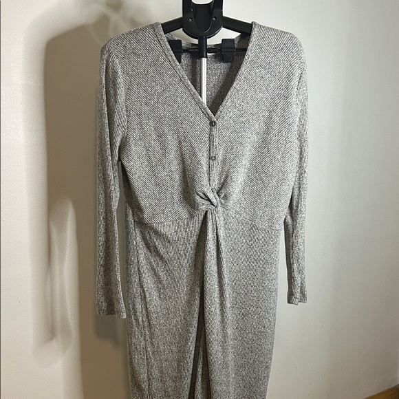 LOFT Dresses & Skirts - LOFT Gray Long Sleeve Dress with Knot Detail